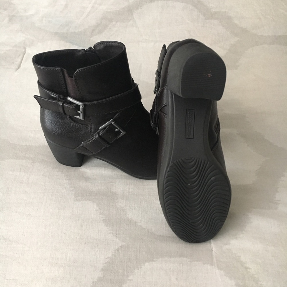 Boots - Picture 3 of 4
